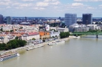 bratislava-1569427_1280.jpg